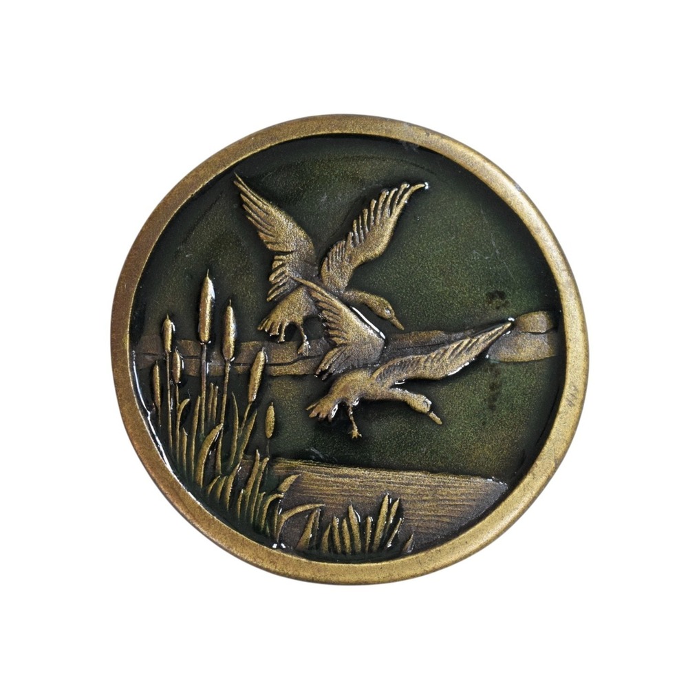 Vintage 1976 Indiana Metal Craft Enamel Brass Ducks Belt Buckle B97 Flying Duck